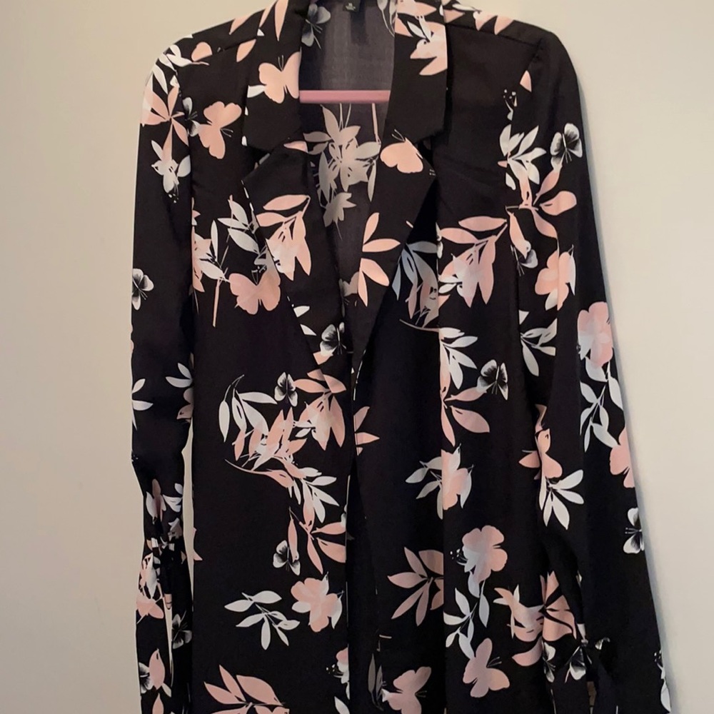 Black floral tunic blazer never worn